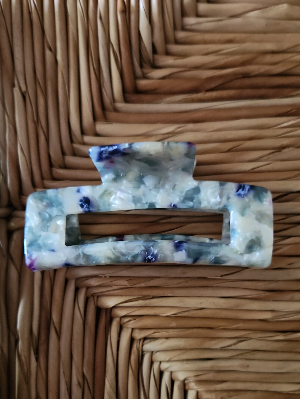 NWOT Acetate Hair Clip 4 inches
